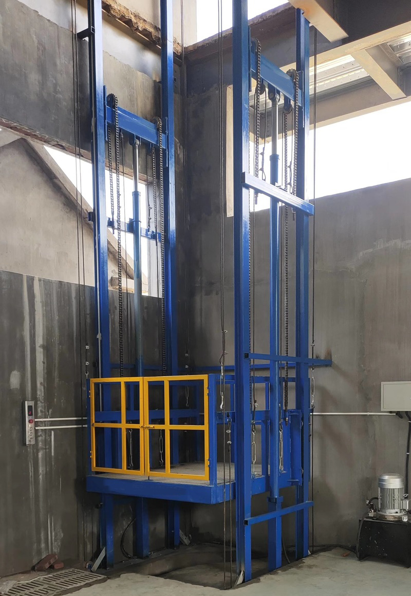 導（dǎo）軌式升降貨梯